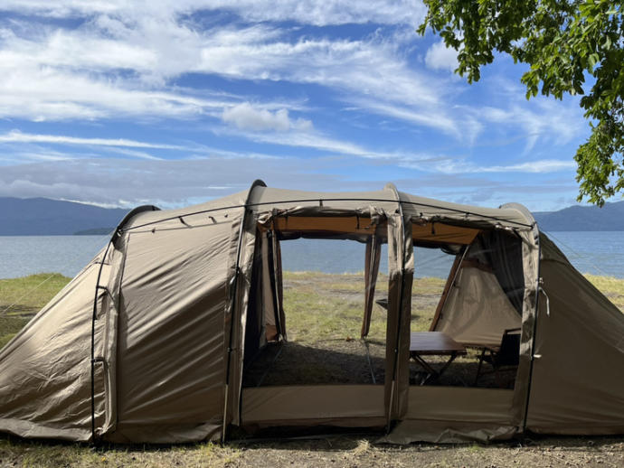 北海道川上郡にあるキャンプ場「RECAMP 砂湯」で借りられるサバティカルのアルニカ