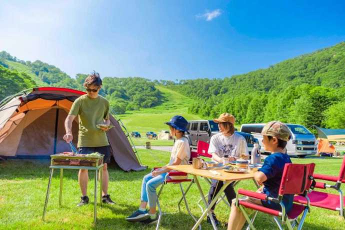 「ルスツ山はともだちキャンプ場」でのBBQの様子