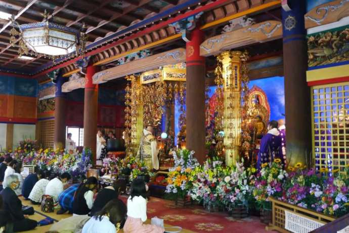 青隆寺の花祭りの様子