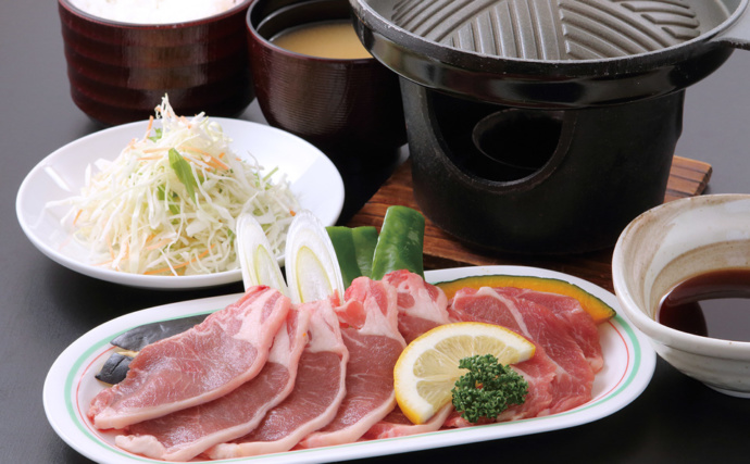 羊飼いの家のラム肉料理