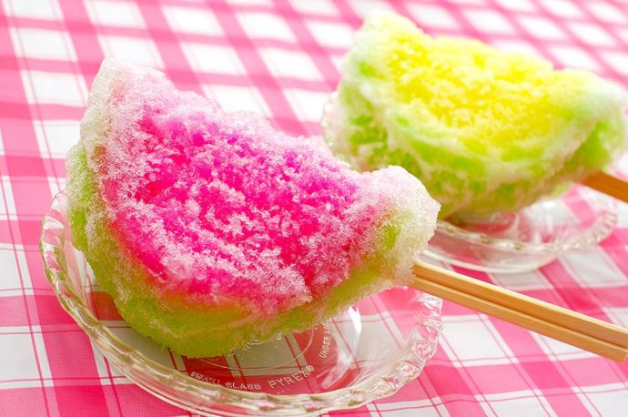 仲氷店の名物「スイカ氷」