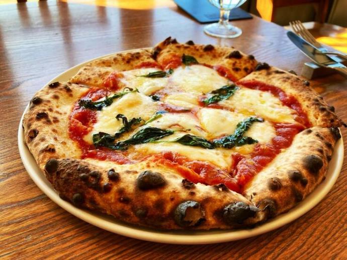 イタリアンレストラン空と海の十字路のピッツァランチは絶品