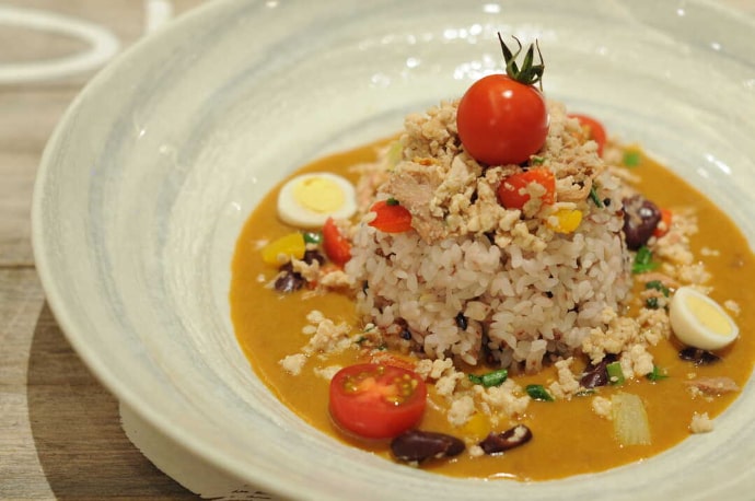 シャイニーアウル富ヶ谷のメニューの中で人気が高いキーマカレー