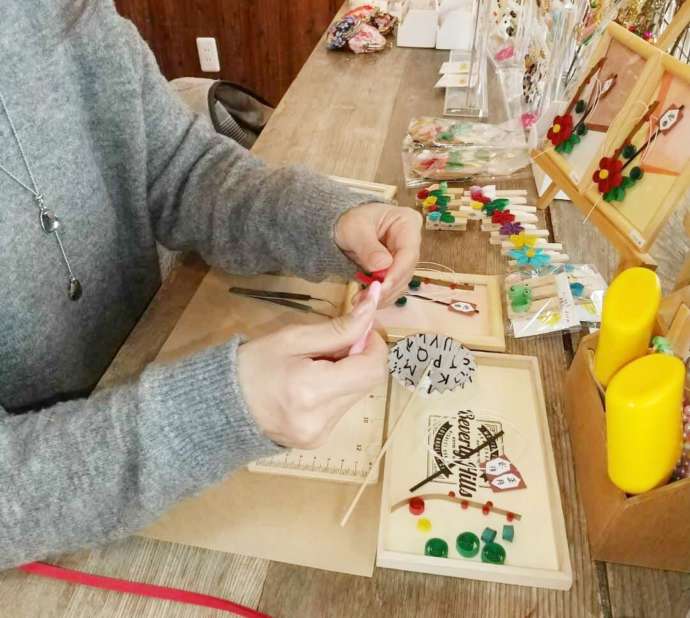 「手芸工房Hana」の制作風景