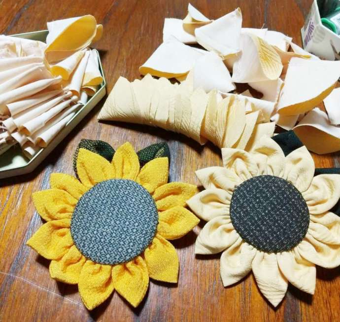 「手芸工房Hana」の和小物体験で作ったひまわり