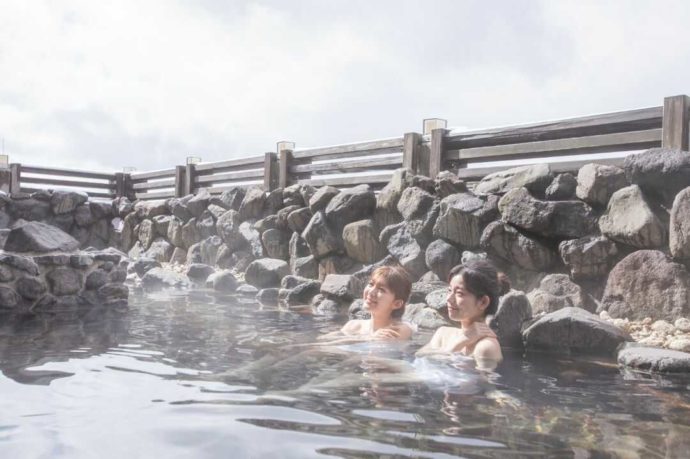 ベースエリアにある温泉「法恩寺温泉ささゆり」