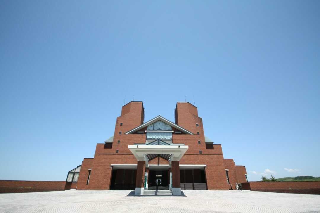 北海道石狩市にあるシェイクスピアカントリークラブのクラブハウス外観