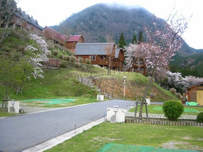 四季折々の風景が楽しめるサンビレッジ曽爾奥香落オートキャンプ場