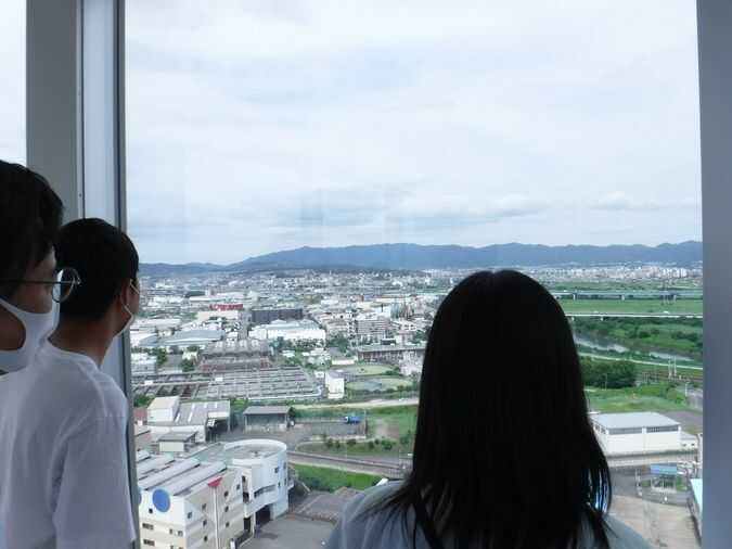 さすてな京都の展望台からは京都の街並みや自然が一望できる