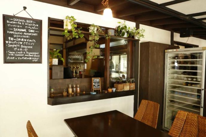 福生のビール小屋の内観