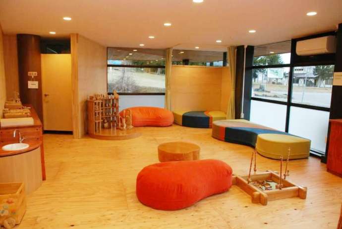 「つべつ木材工芸館キノス」1階の遊具広場の様子(その1)