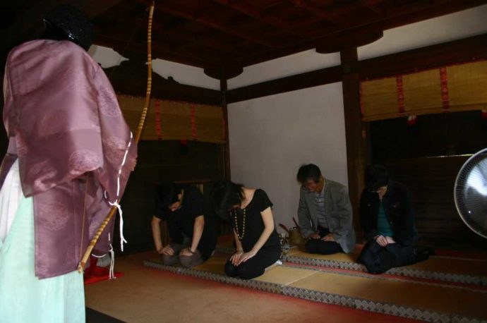 上地八幡宮の鳴弦の儀