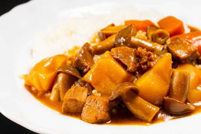 和キッチンで人気の「はたけしめじカレー」