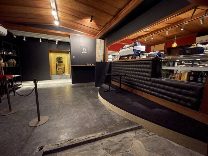 「80ESPRESSO WAKAURABASE」の店内風景