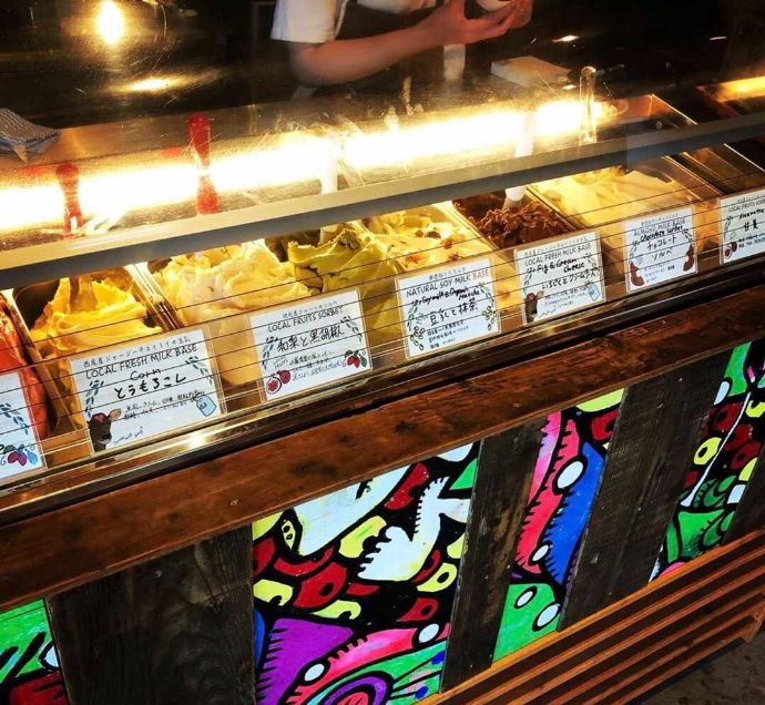 愛知県西尾市にあるウィリアムズジェラートのショーケース