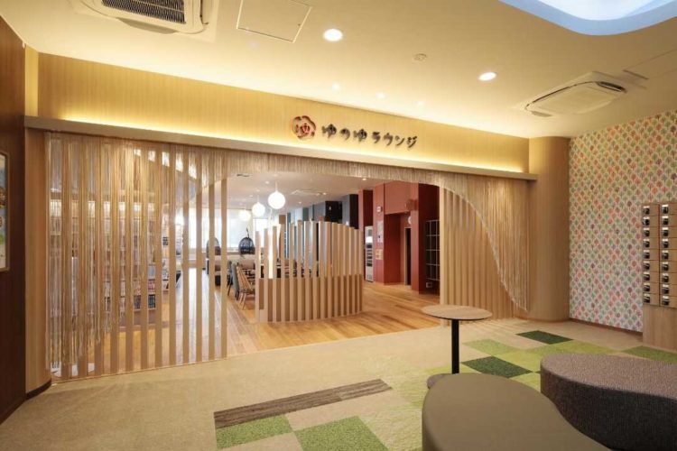 愛知県豊橋市のゆのゆ TOYOHASHIの有料エリアゆのゆラウンジの入り口