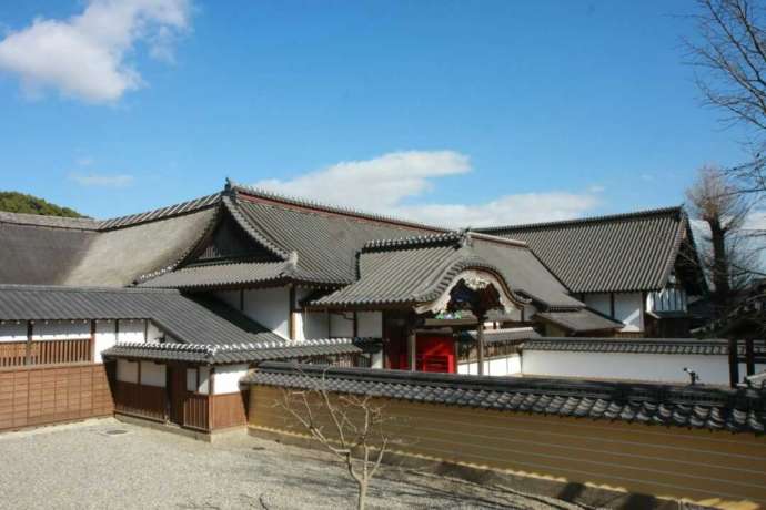 「大本山善導寺」の書院・庫裏の外観